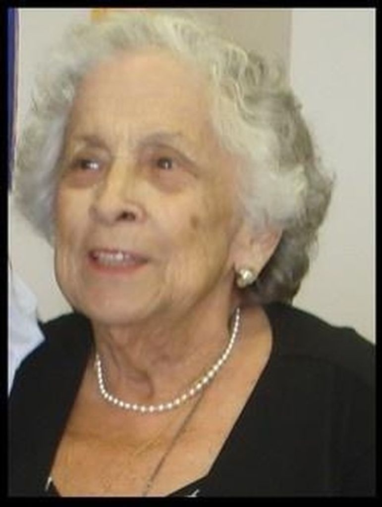 Maria J Machicado