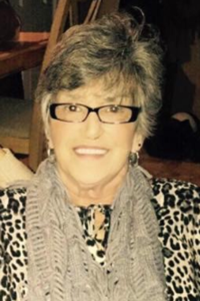 Mary Oliveira Profile Photo