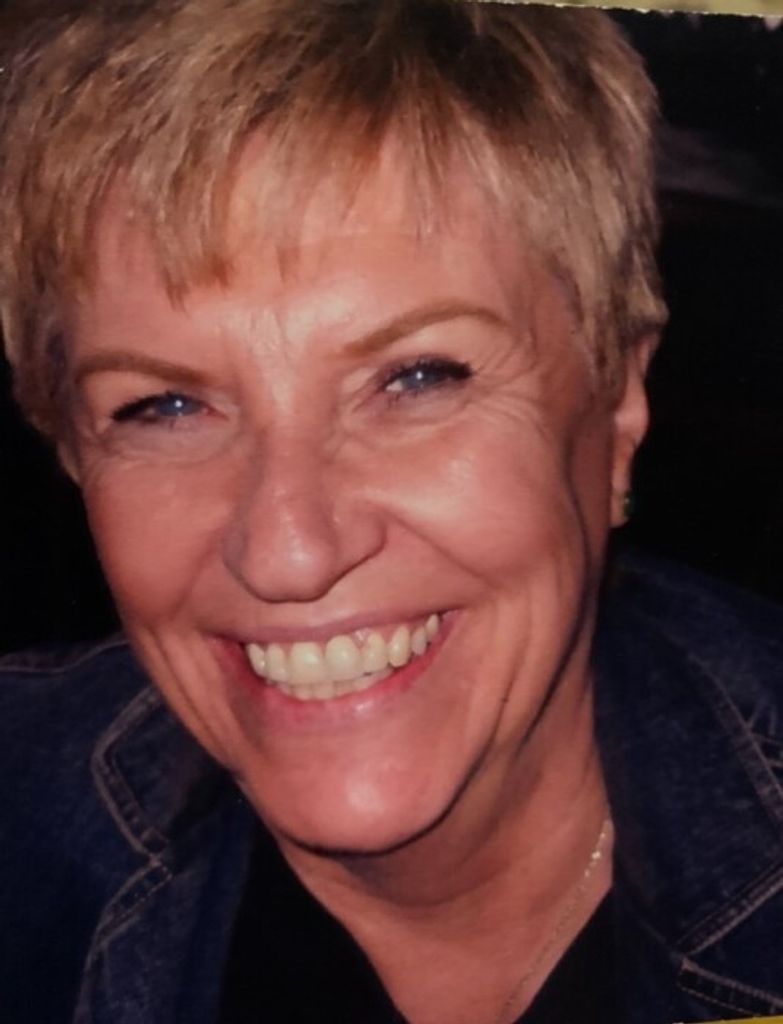 Darlene (Buckler)  Heinemann