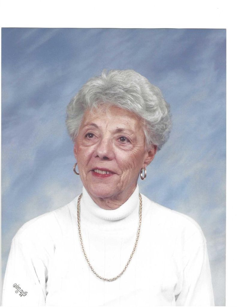 Janet Dellas Profile Photo