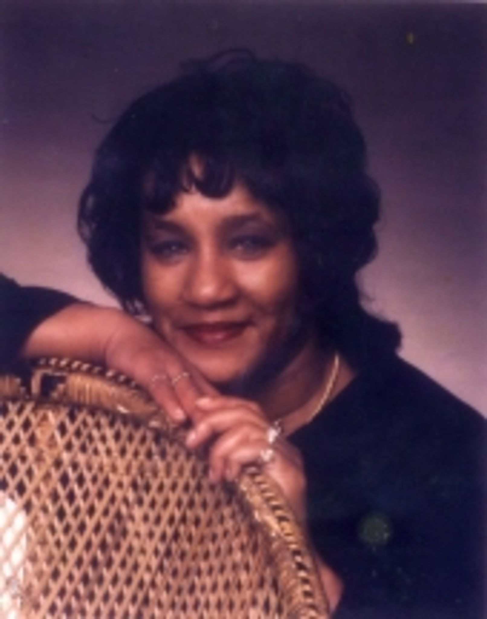 Sylvia Colleen Harris photo gallery image 1 of 2