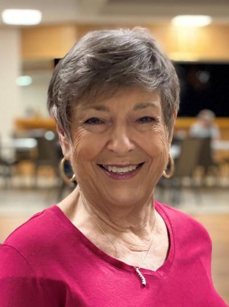 Sue Hernandez Profile Photo