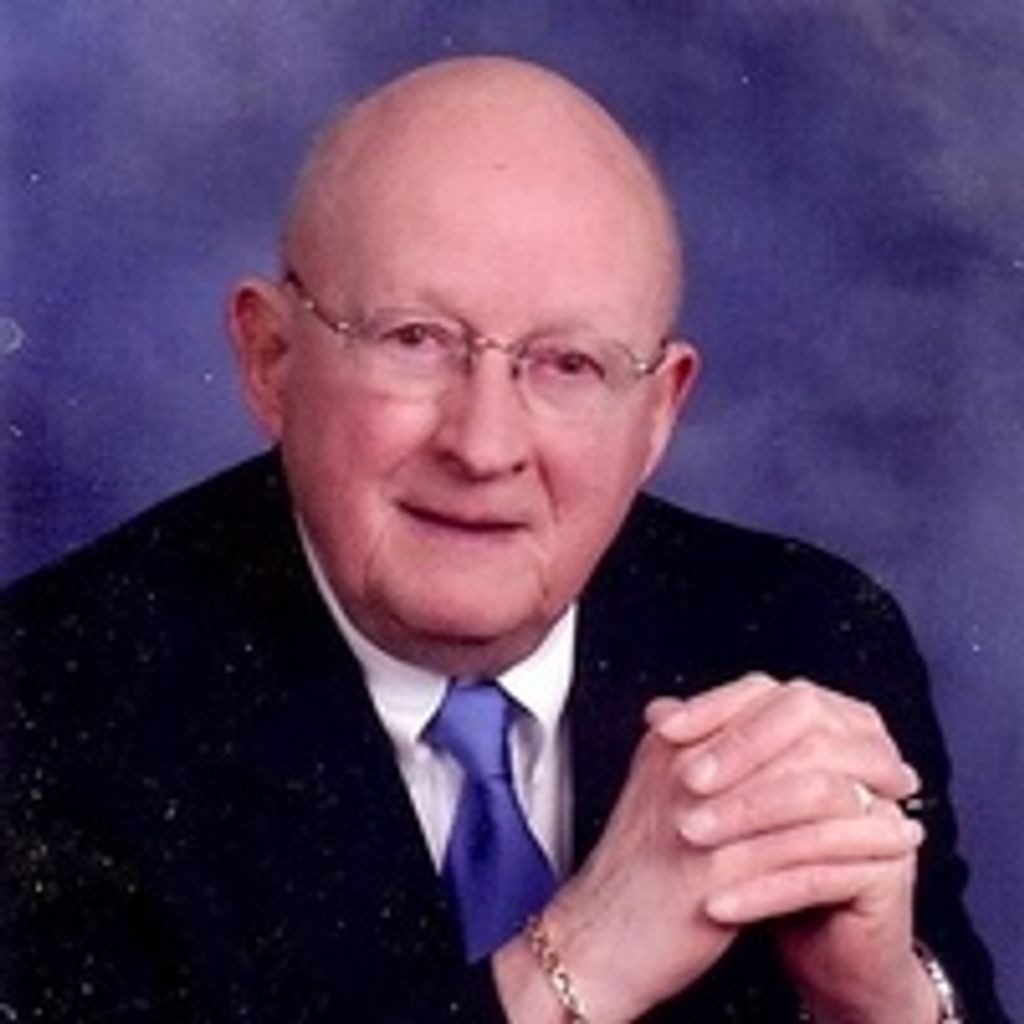 Dale  M. Holwick,  Jr.