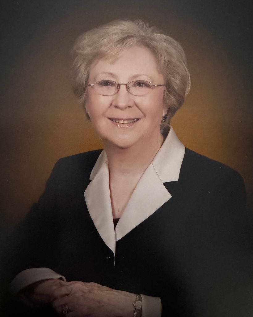Maxine Russell Profile Photo