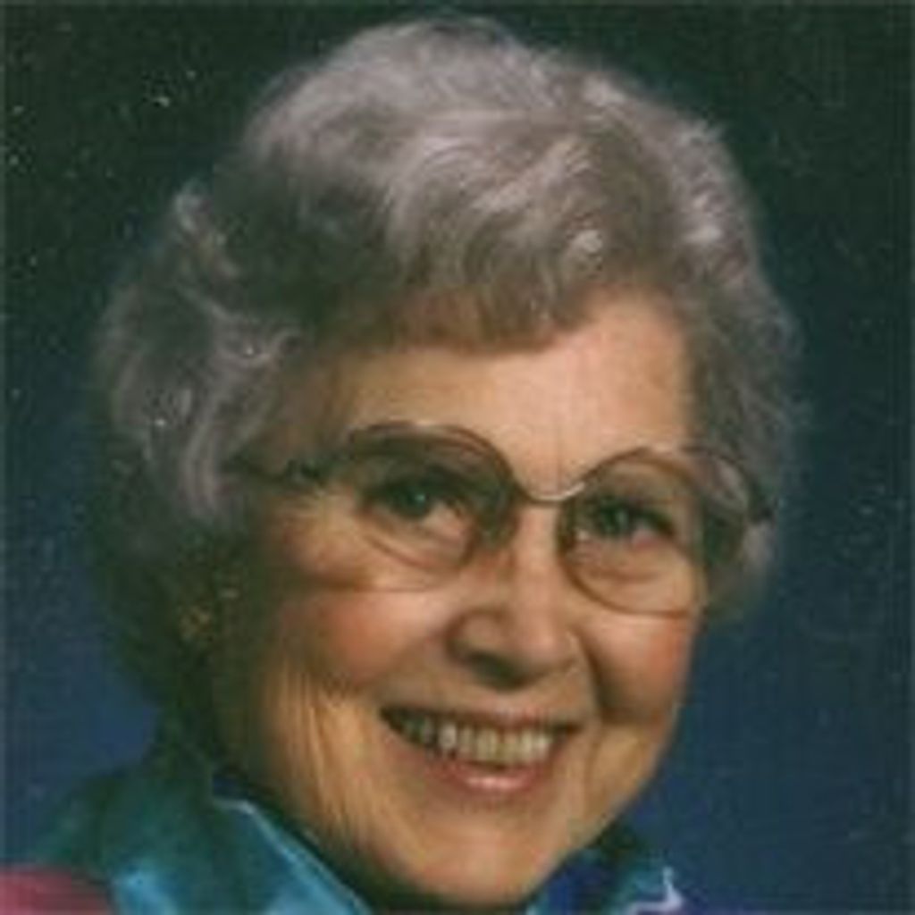 Emma Lee Long