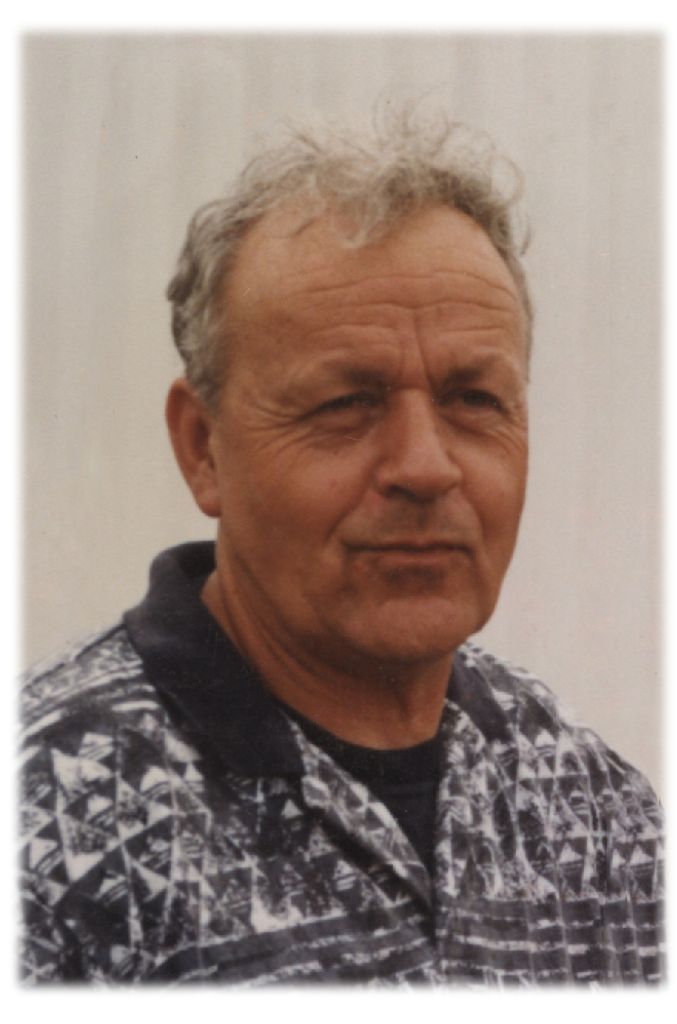 Robert "Bob" Grant Whaley