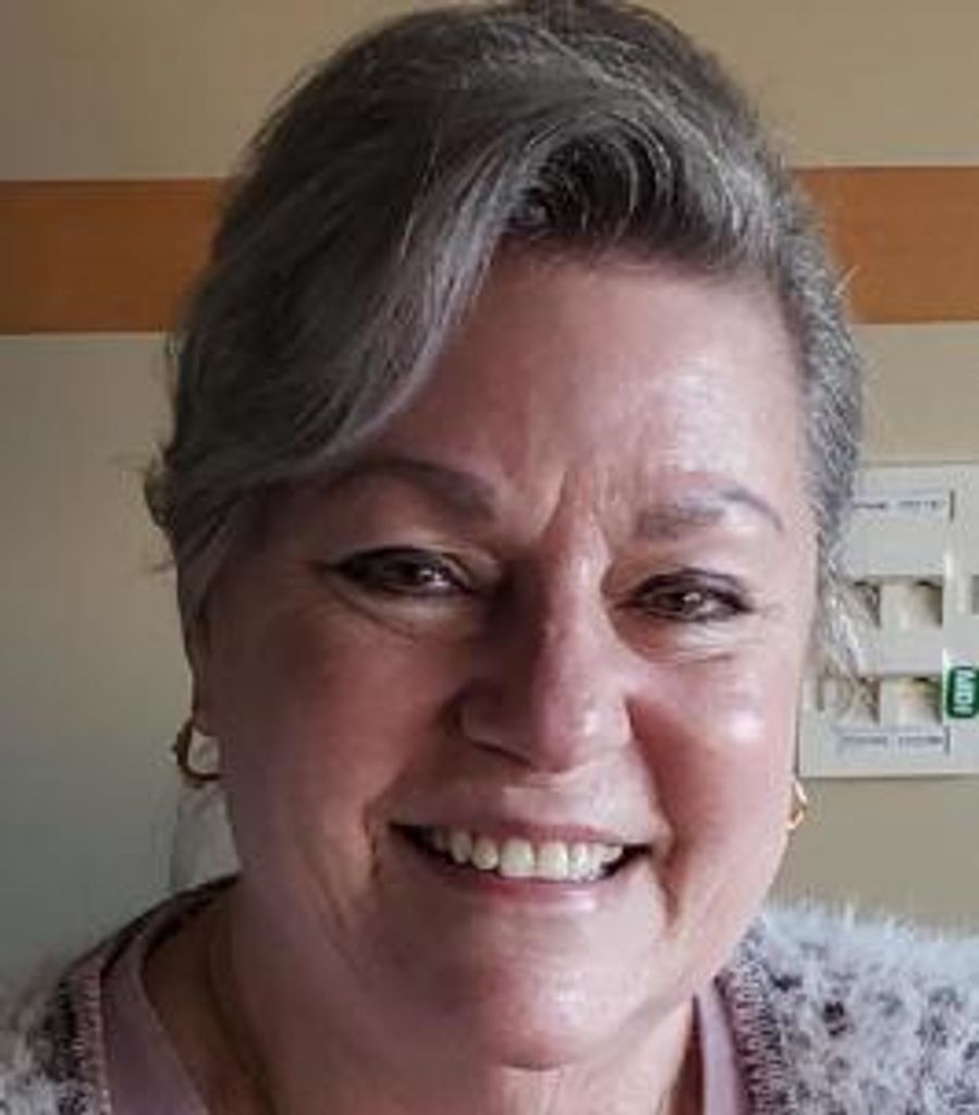 Sandra Parks Profile Photo