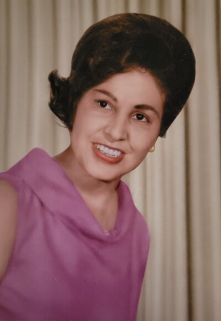 Rosie Candelaria Profile Photo