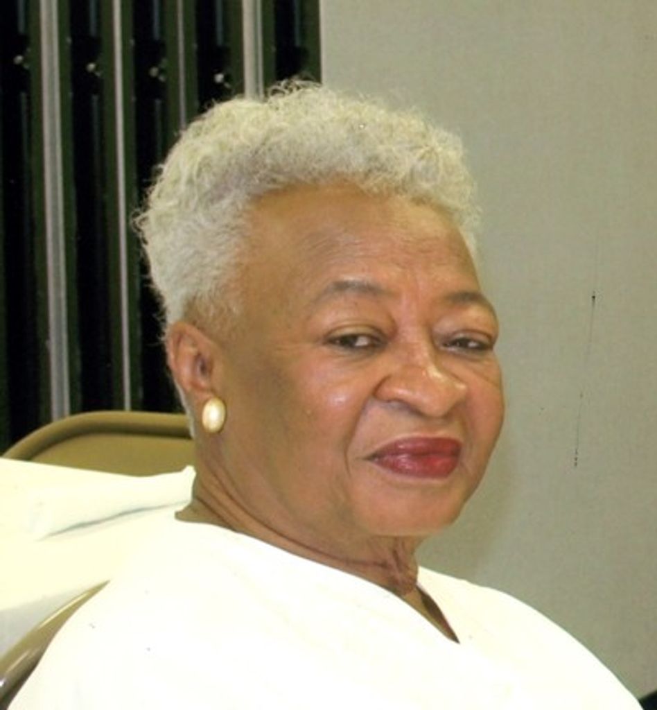 Ms. Gloria Bass Walker Profile Photo