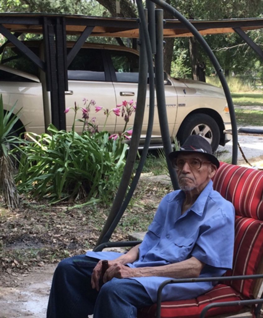 Daniel V. Salas Profile Photo