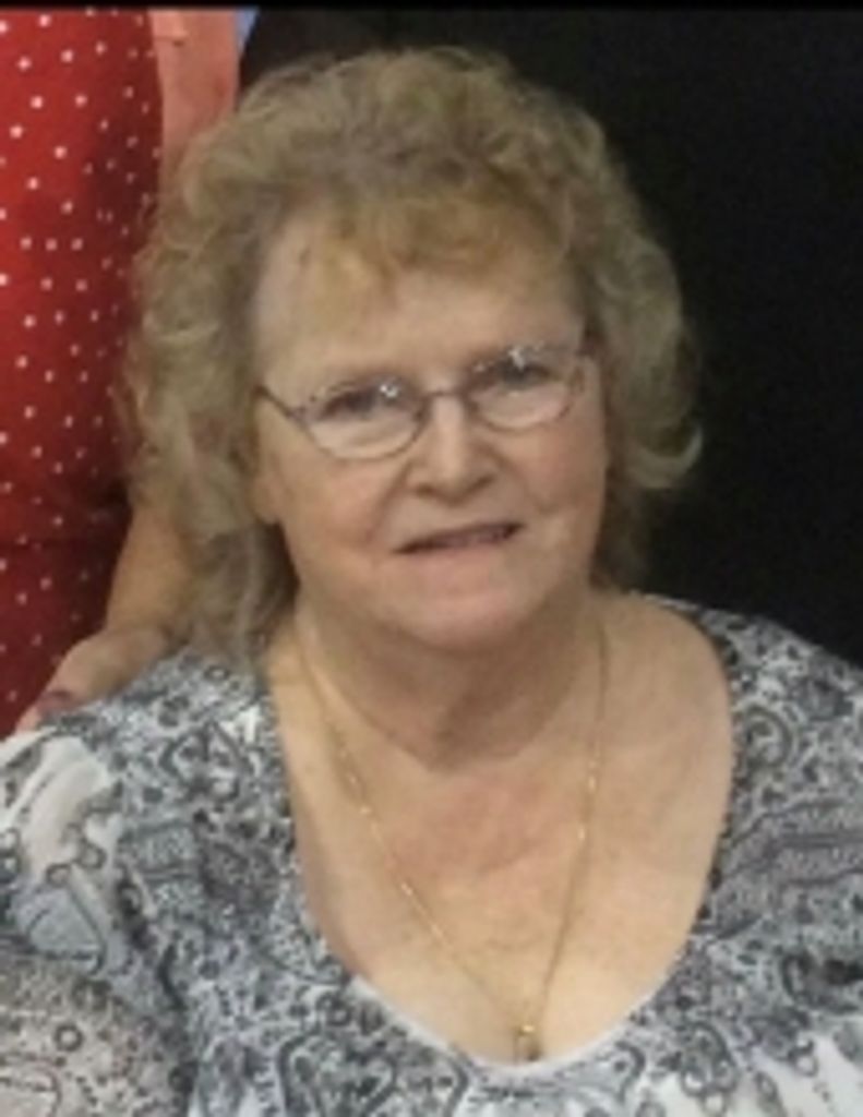 Roselyn J Hiatt