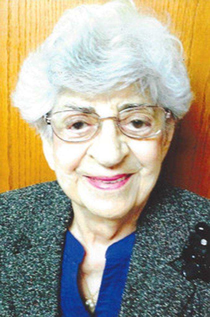 Anne (Liolios)  Tsangeos