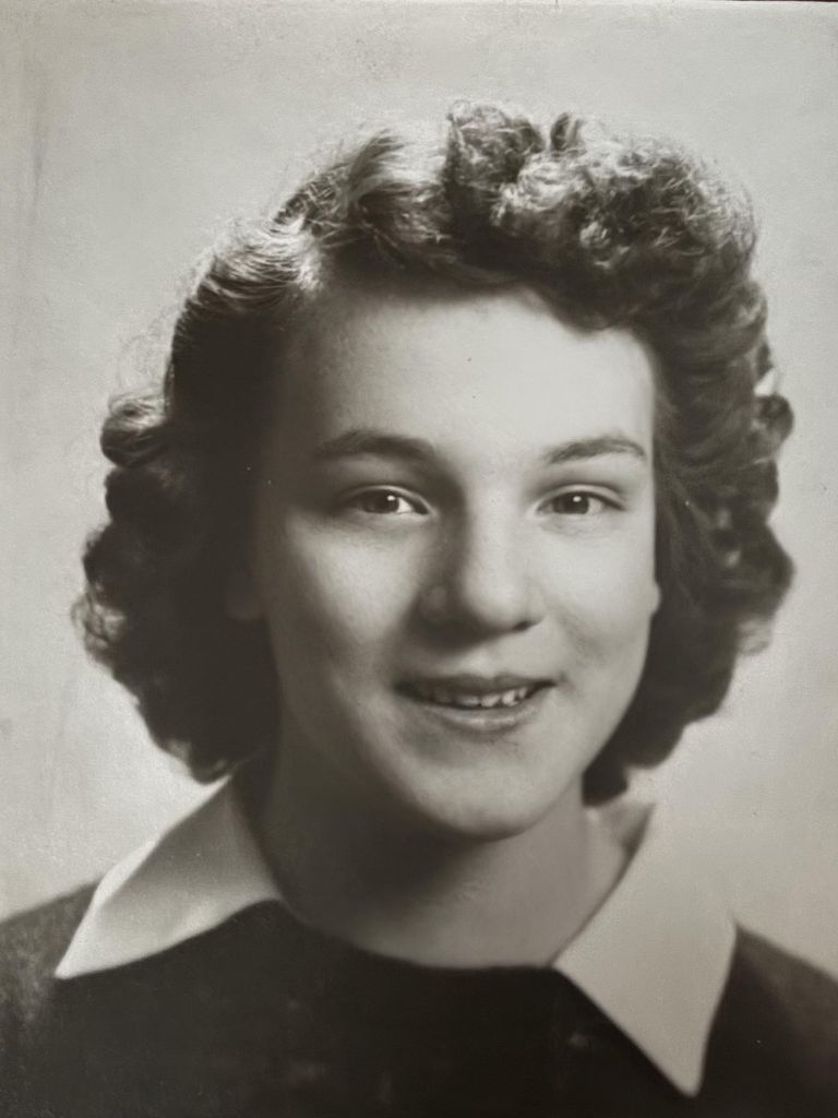 Mae Lorein Custer Profile Photo