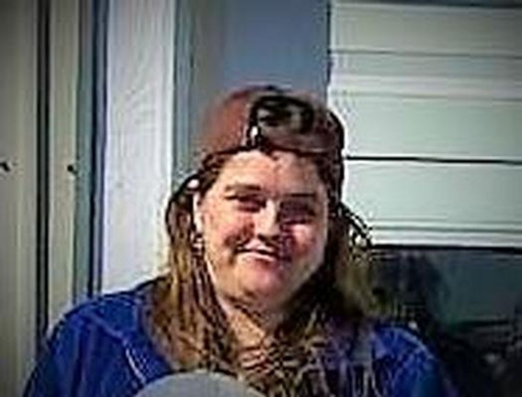 Rhiannon "Annie" Dawn Gillett