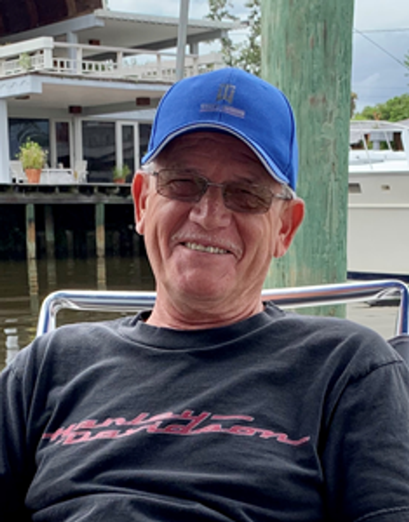 Bruce Leon Hammond Profile Photo