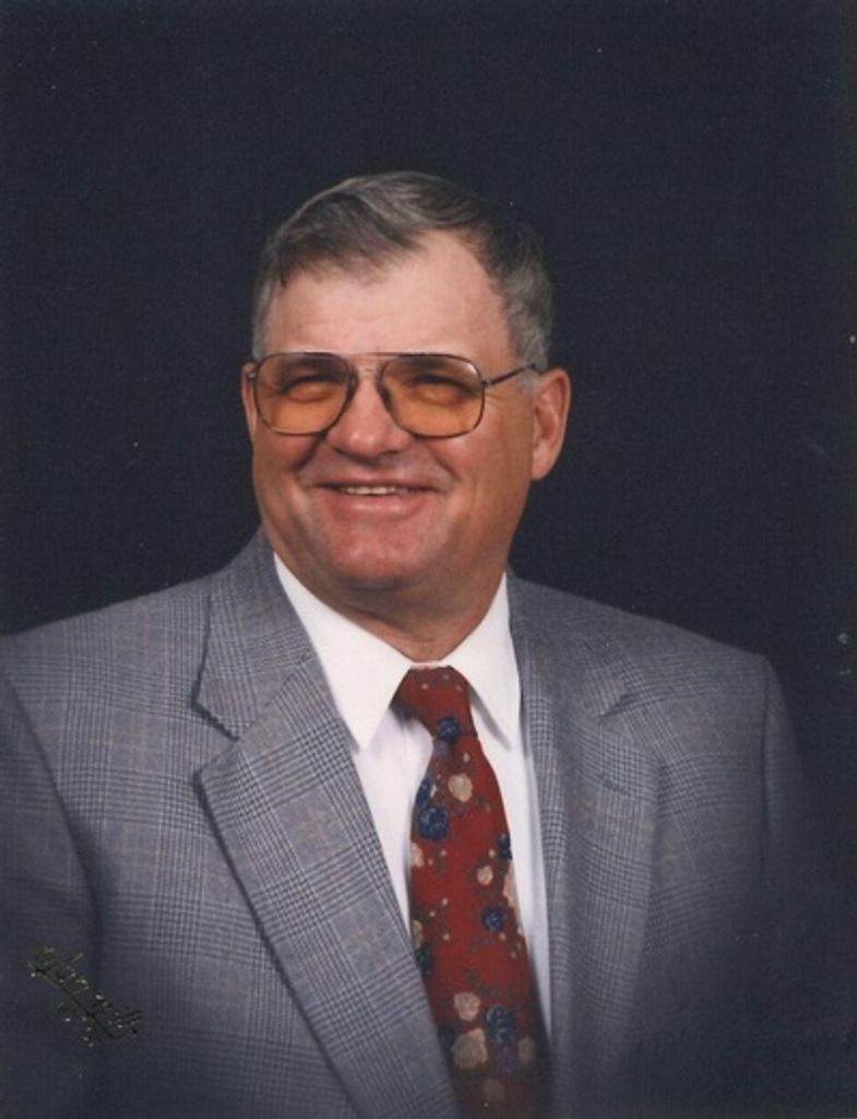 Reuben H. Luetchens Profile Photo