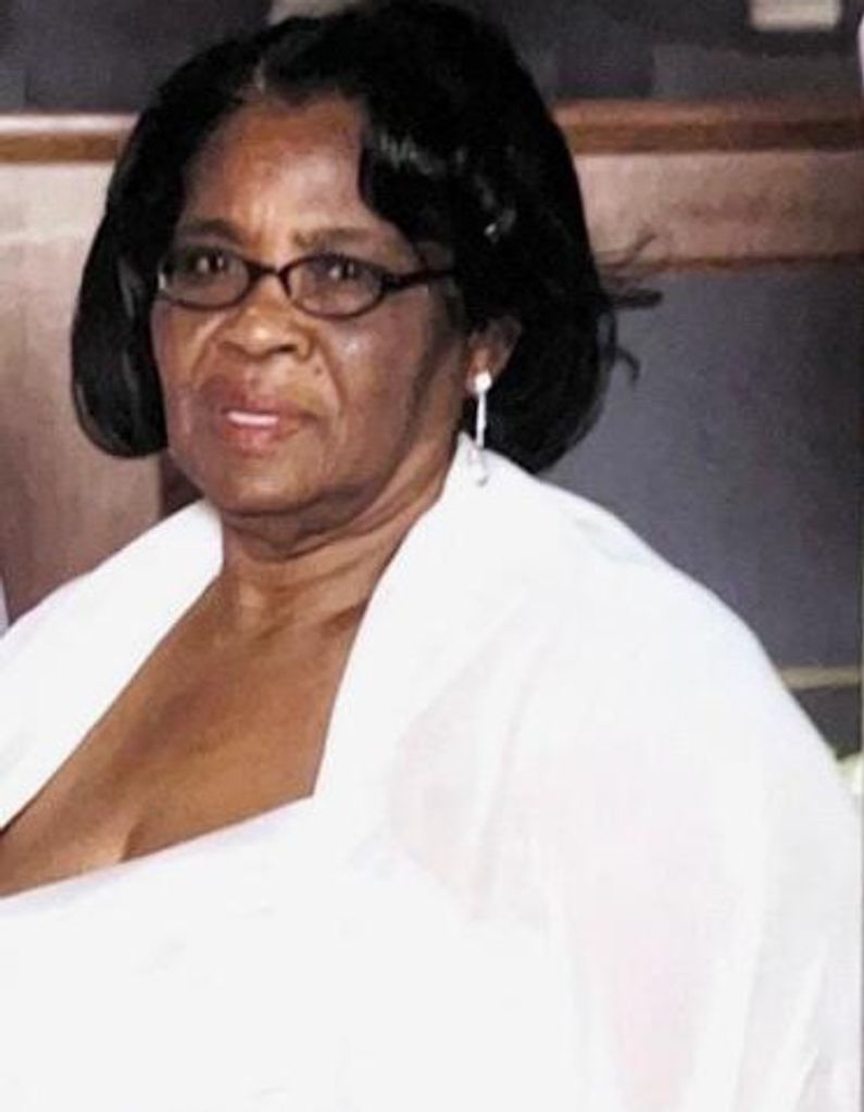 Mavis Robinson Profile Photo