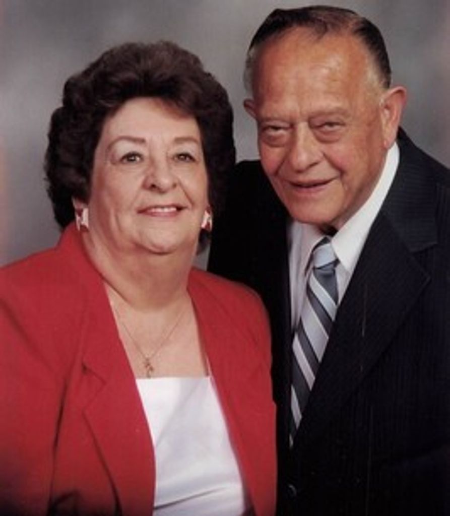 Dione Stolze Profile Photo