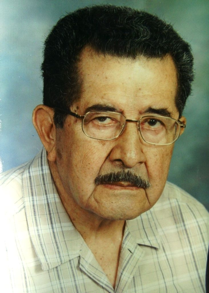 Carlos Rolando Vasquez Profile Photo