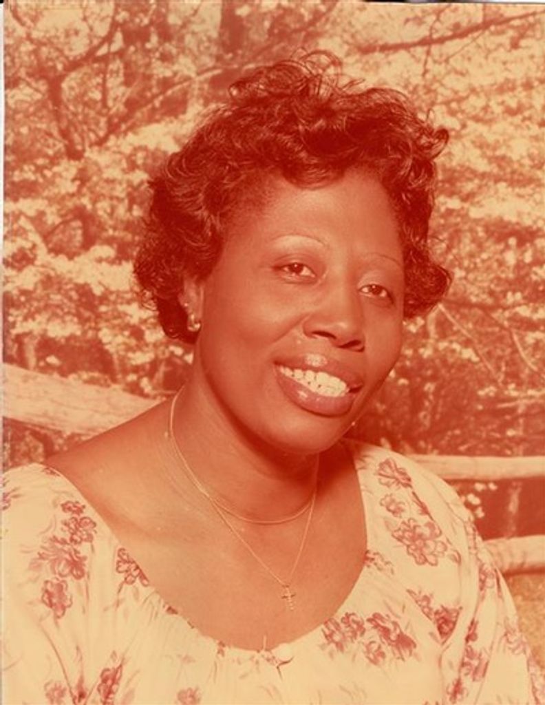 Lillian Lucille Combes Profile Photo