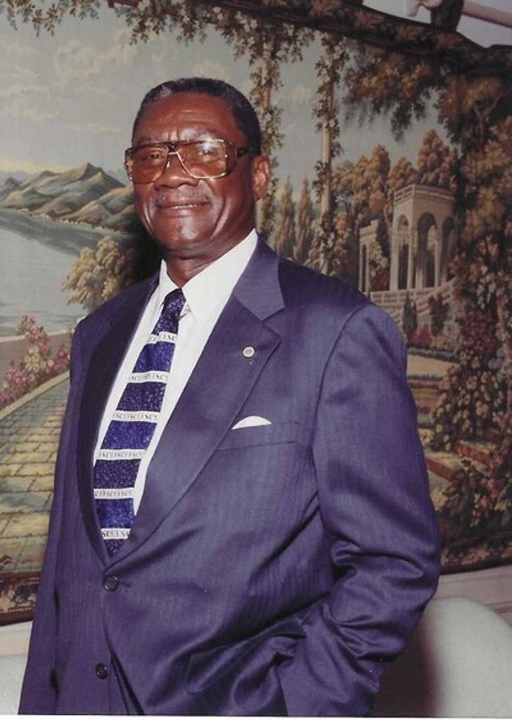 Mr. Johnas Lamar