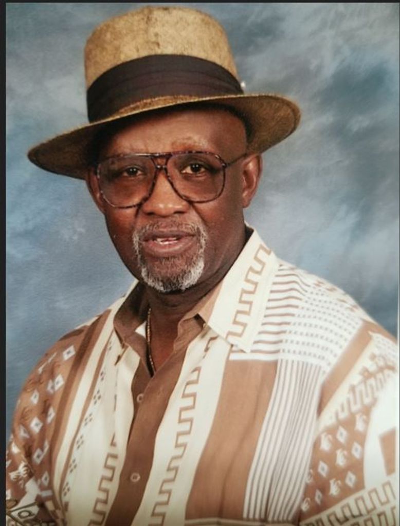 Nathaniel Burns Profile Photo