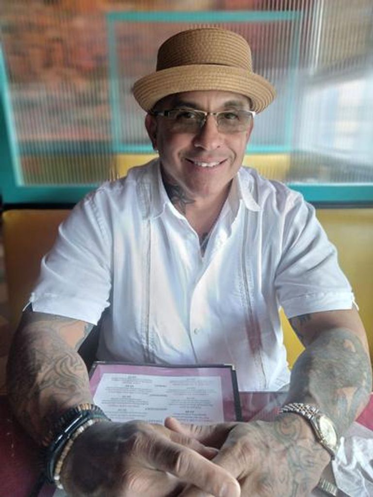 Juan Carlos Benn Profile Photo