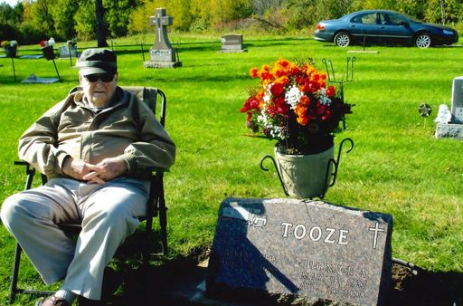 Billy Lee Tooze photo gallery thumbnail 10 of 57