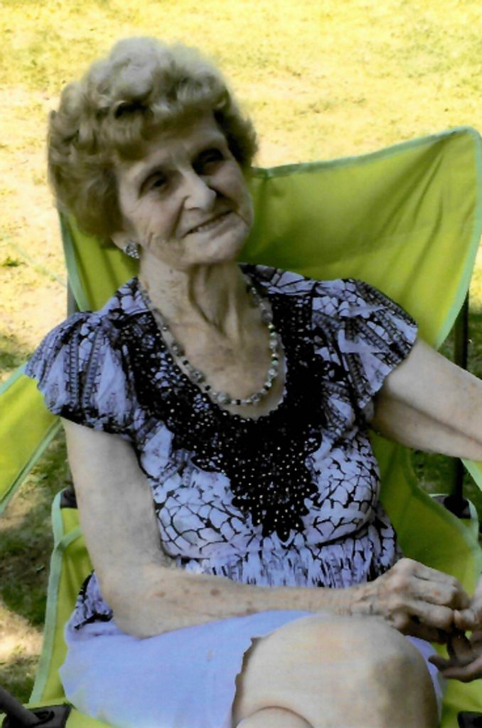 Esther Smith Profile Photo