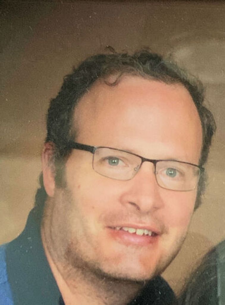 Christopher E. Stanisci