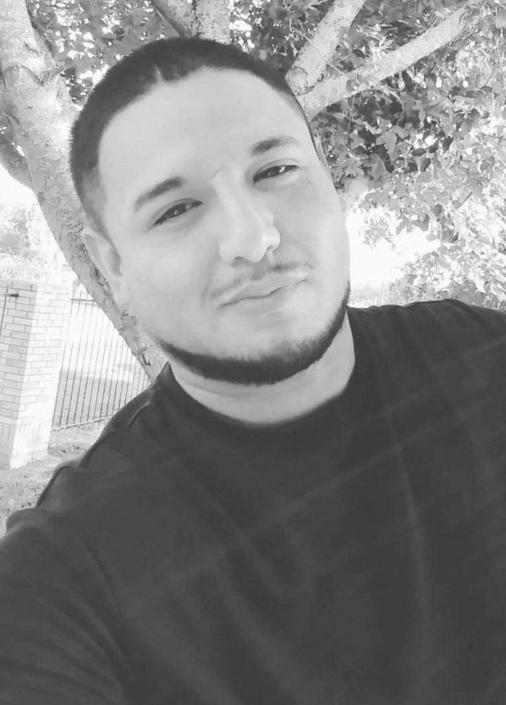 Miguel Angel Flores Profile Photo