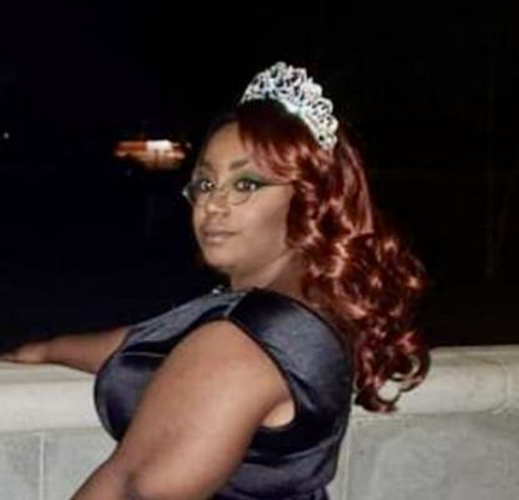 Ariel Thrower Profile Photo