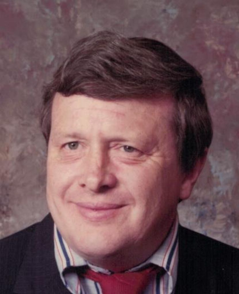 Daniel E Mickunas