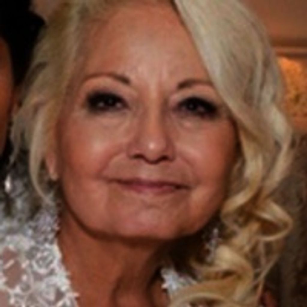 Gloria Bustillos