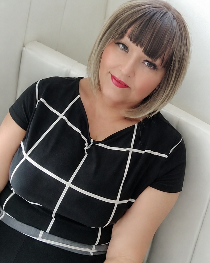 Eva Bencomo Profile Photo