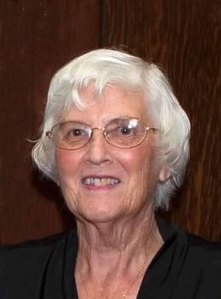 Marlene Elizabeth (Brown)  Hole Profile Photo