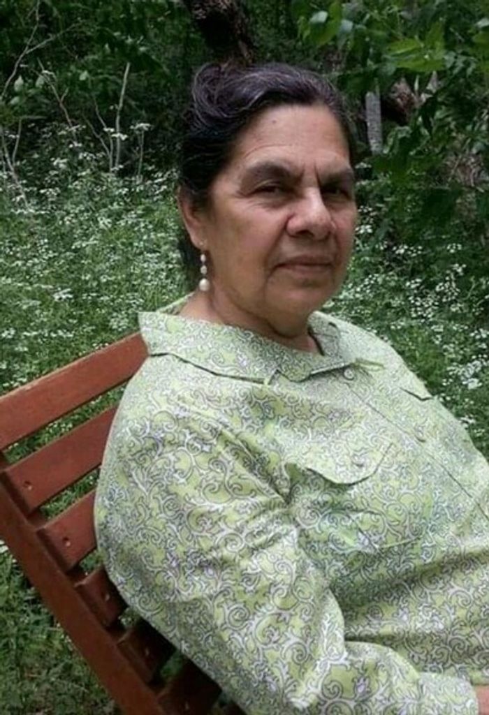 Esther Chavez Profile Photo