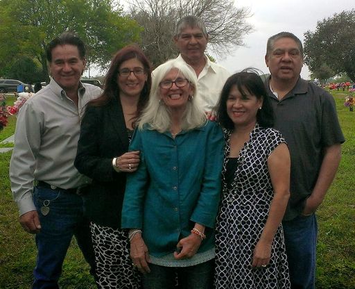 Yolanda C. Gonzalez photo gallery thumbnail 204 of 357