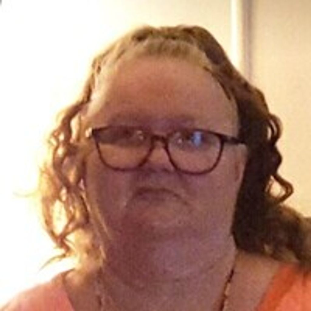 Suzanne Neuroth