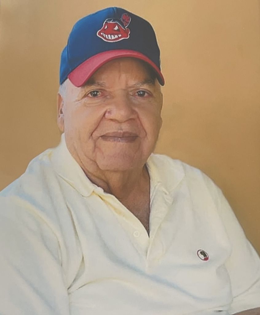 Ysaias Perez Profile Photo