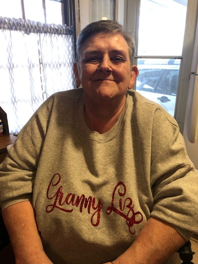 Liz Dollar Profile Photo