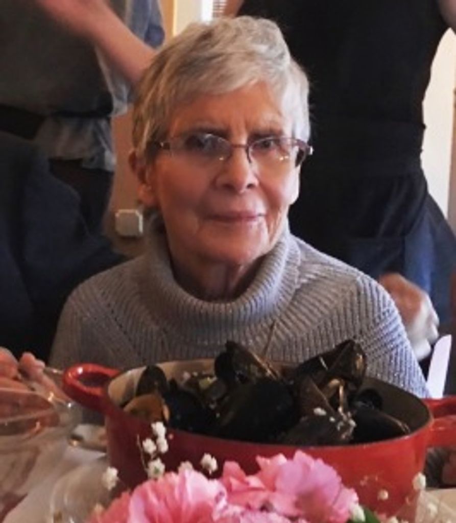 Rosemary Fischer