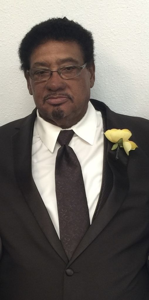 Elroy Kenebrew Profile Photo