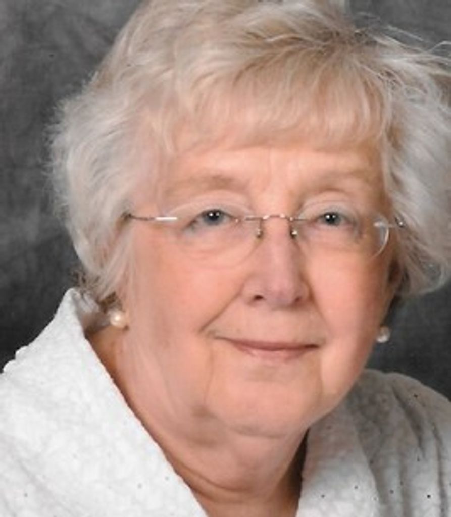 Ellen Holmi Profile Photo