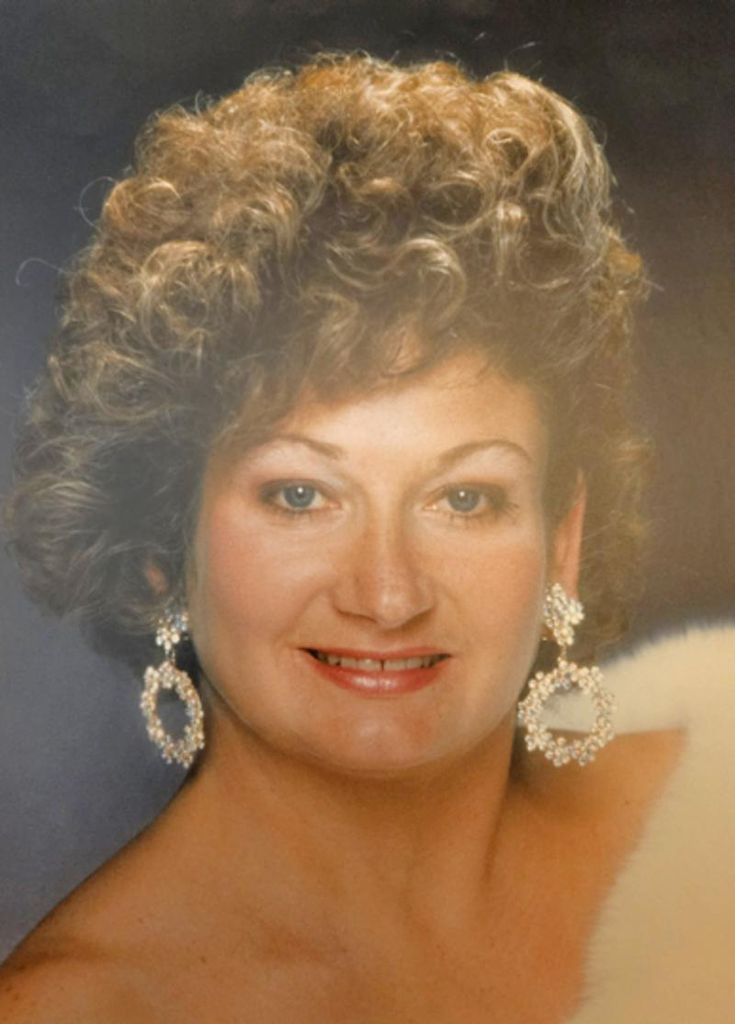 Julie Ireland Profile Photo