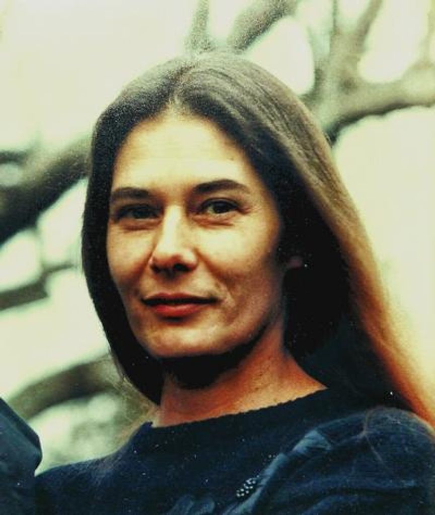 Trish Stratford Profile Photo