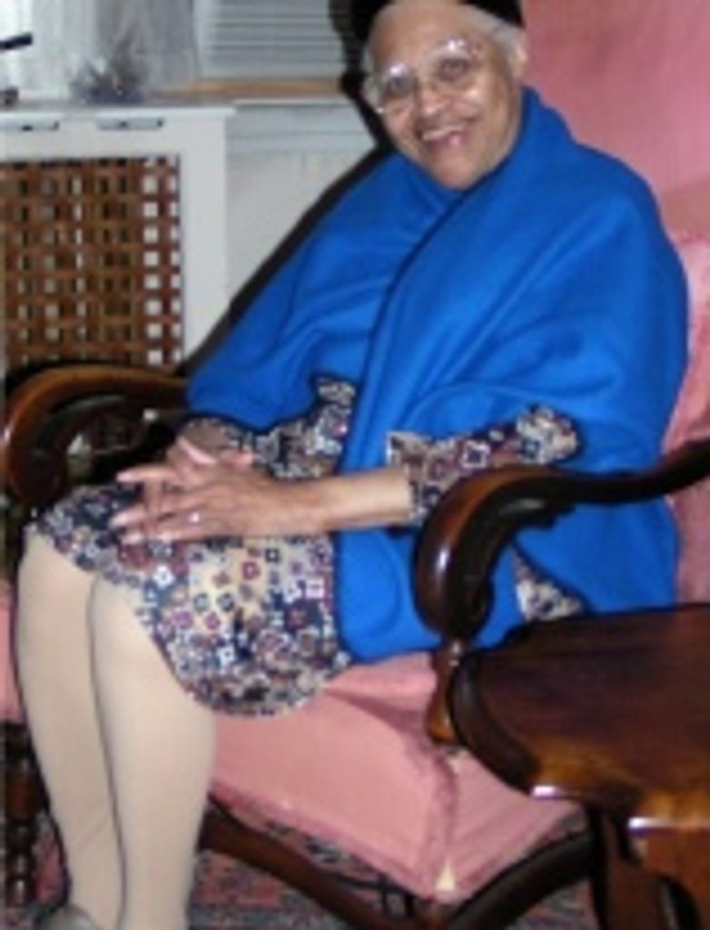 Vivien Eva Lewis Penalver