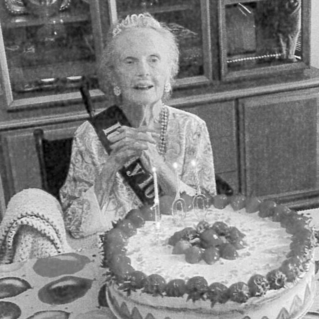 Nona Marie Trochessett