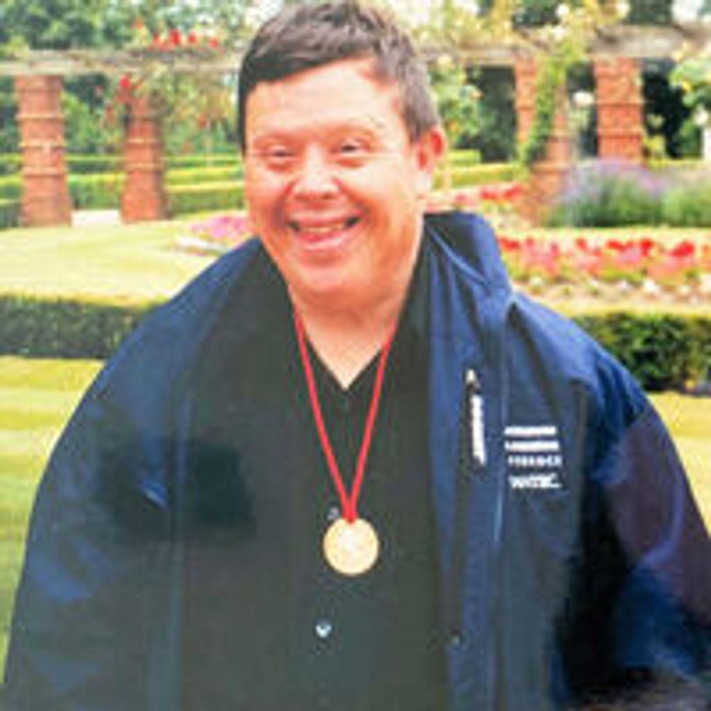 Mario Francis Quirós