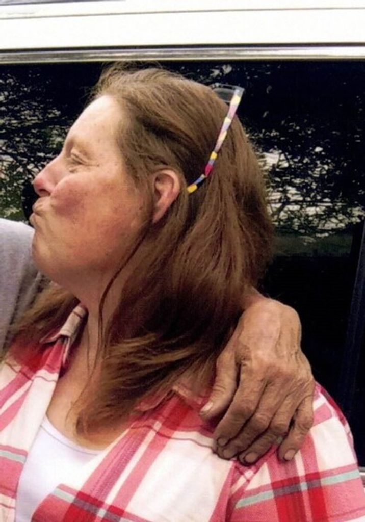 Yvonne Holton Carson Profile Photo